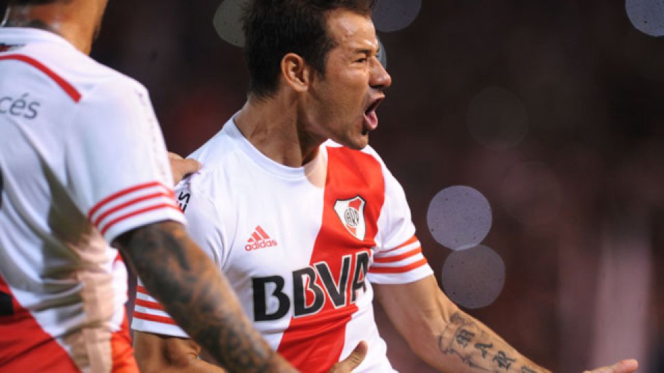 Rodrigo Mora sentenció el superclásico.