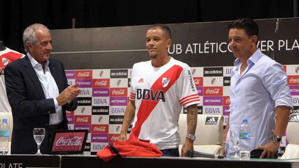 La presentación de Dalessandro.