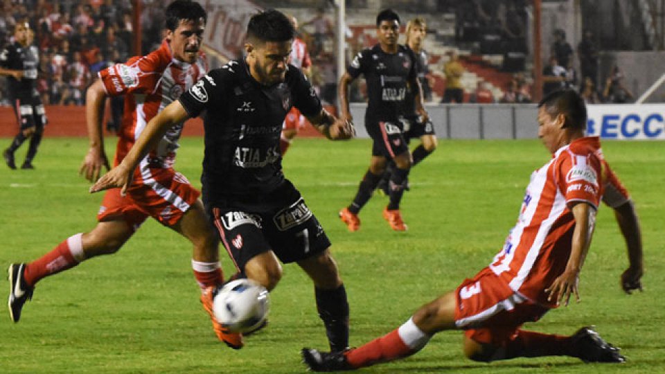 Importante triunfo del Decano ante Instituto en Alta Córdoba.