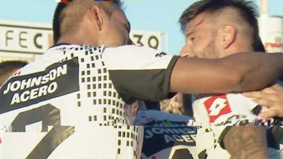 Telechea marcó el primer gol Santo en Primera.