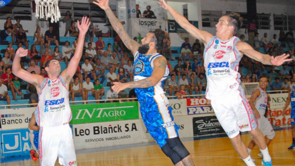 Echagüe volvió a ganar en su casa ante La Unión.