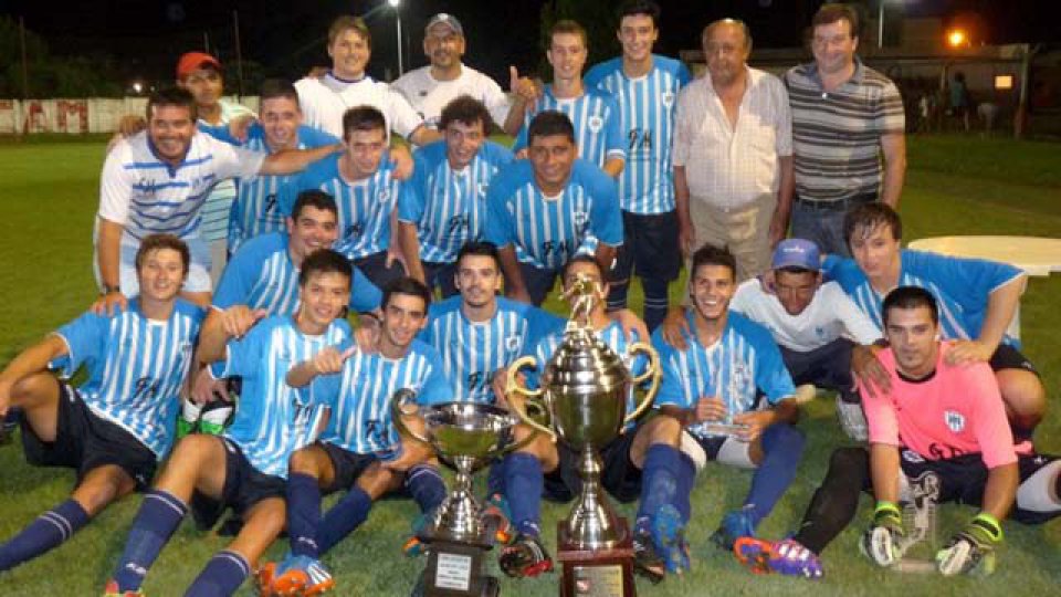 Copa Maciá: 25 De Mayo De Nogoyá Se Consagró Campeón - Superdeportivo 