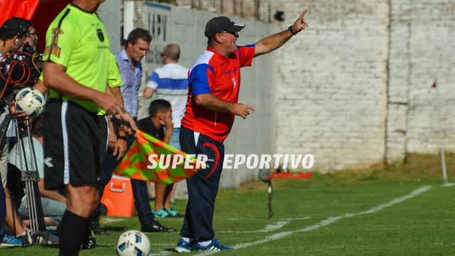Edgardo Cervilla: "Tengo fama de un entrenador complicado y difícil".