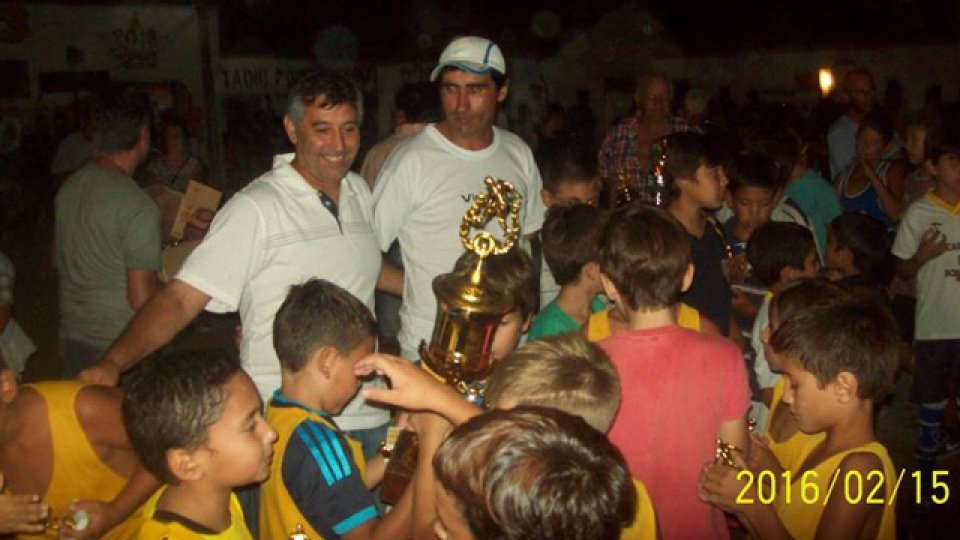 Facebook Inferiores Tricolor.