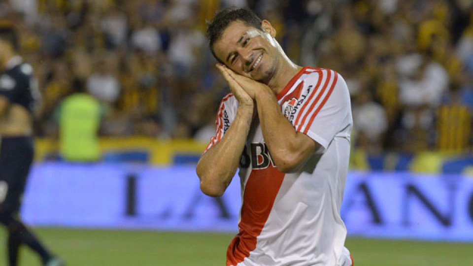 River y Central empataron en un show de goles.