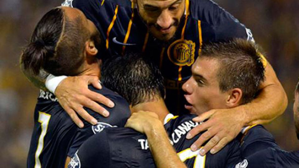 River y Central empataron en un show de goles.