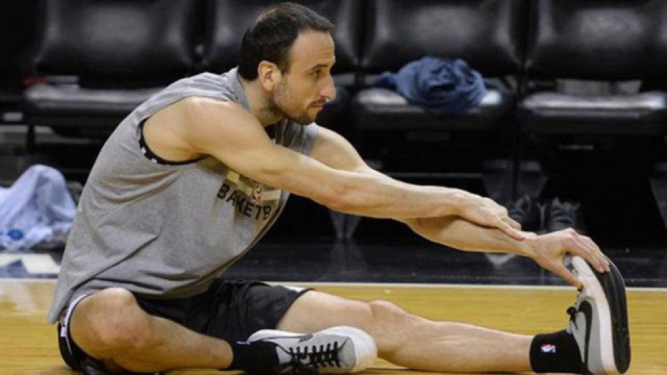 Las primeras imágenes de Manu Ginóbili en la vuelta a las prácticas. Las primeras imágenes de Manu Ginóbili en la vuelta a las prácticas.