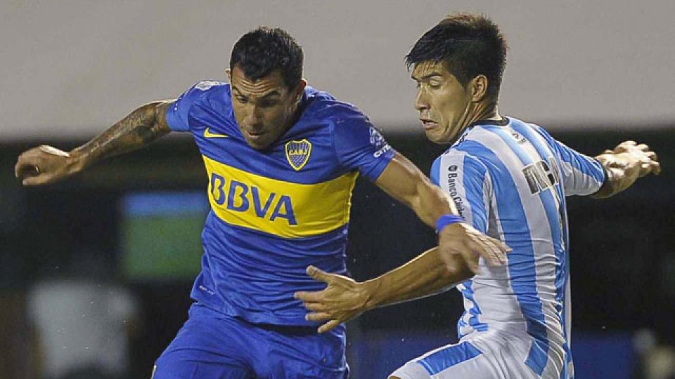 Boca y Racing igualaron sin goles en La Bombonera.