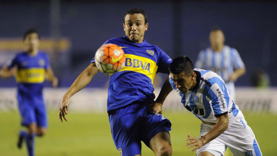 Boca y Racing igualaron sin goles en La Bombonera.