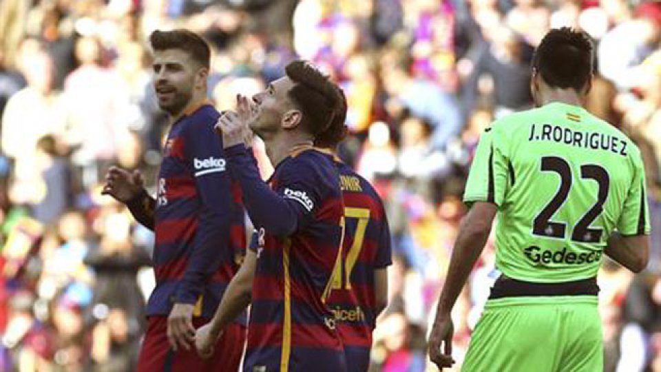 Barcelona le ganó 6-0 al Getafe con un gol de Messi.