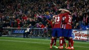 Atlético Madrid derrotó al Deportivo La Coruña y acecha a Barcelona