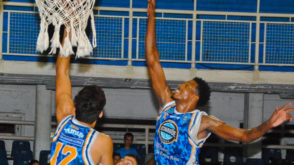 Nash debutó en el AEC.