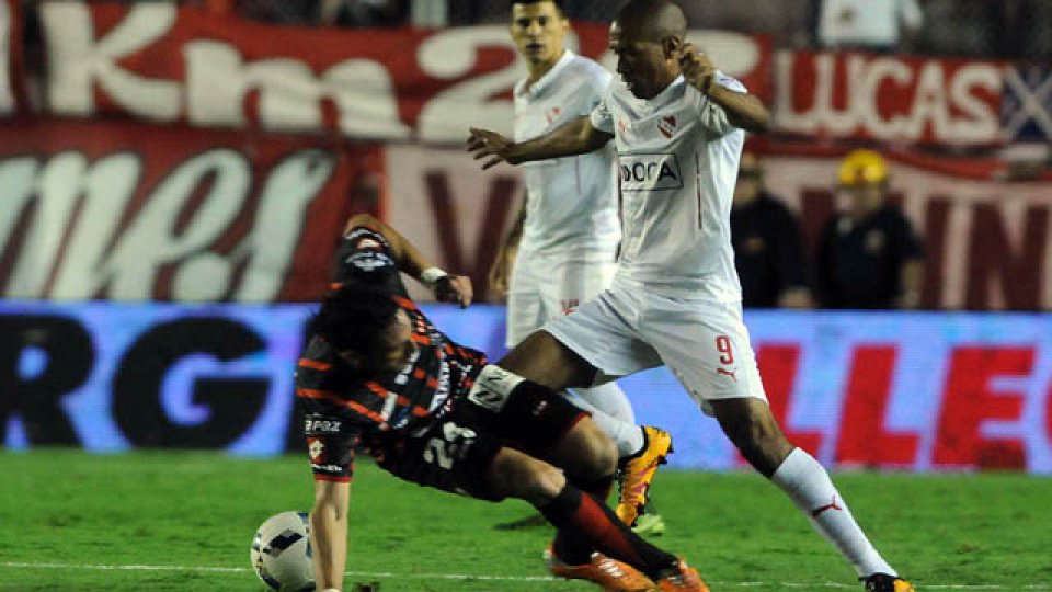 El Patrón mereció más pero se fue de Avellaneda con las manos vacías.