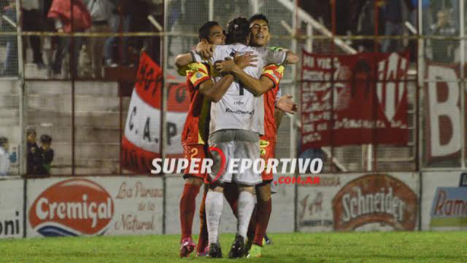 El Gato cayó ante el Aurirrojo y lleva seis partidos sin victorias.