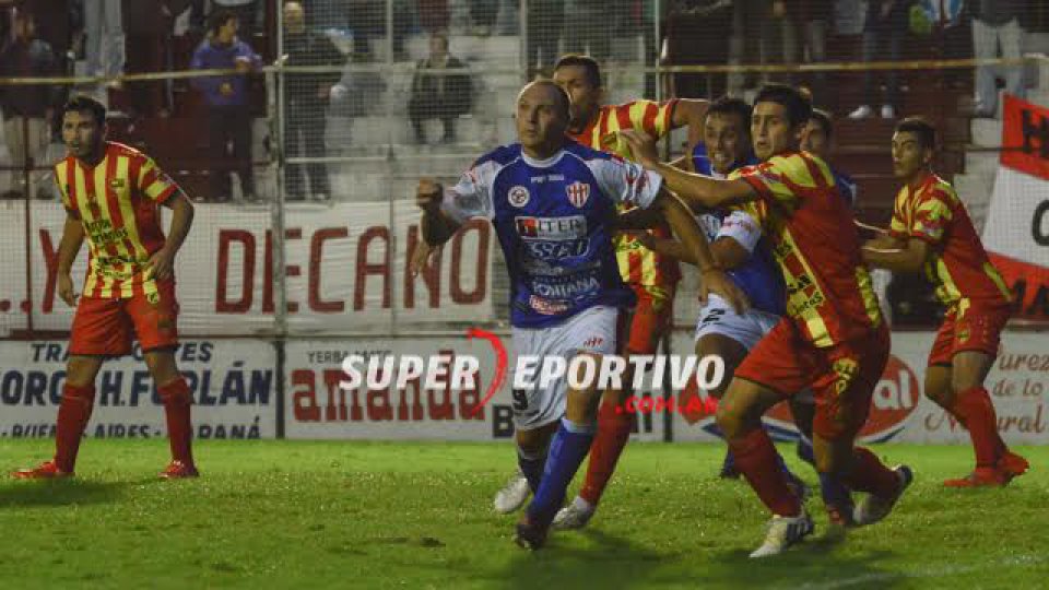 El Gato cayó ante el Aurirrojo y lleva seis partidos sin victorias.