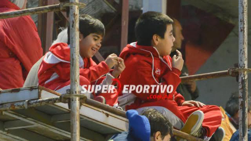 Las postales del encuentro entre Atlético Paraná y Boca Unidos.