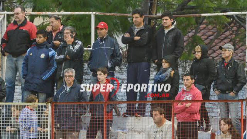 Las postales del encuentro entre Atlético Paraná y Boca Unidos.