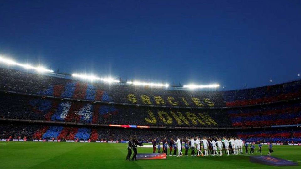 Homenaje al crack holandés en el clásico entre Barsa y el Real.