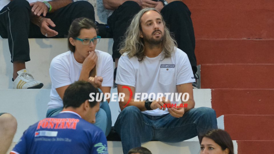 Los hinchas del Gato coparon el Pedro Mutio para acompañar al equipo.