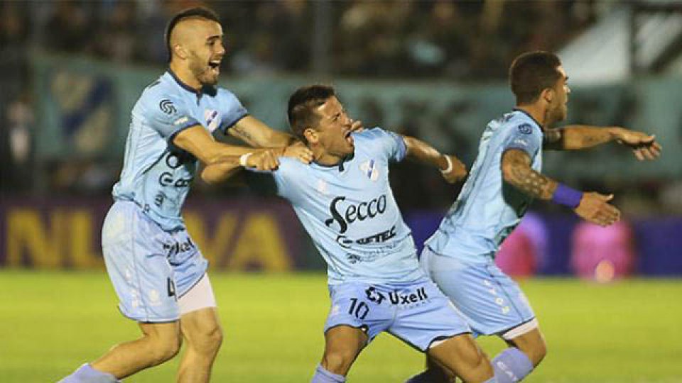 El Celeste fue superior y se quedó con un duelo clave ante Quilmes. El Celeste fue superior y se quedó con un duelo clave ante Quilmes.