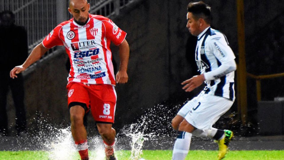 Atlético Paraná no puede revertir la racha negativa.