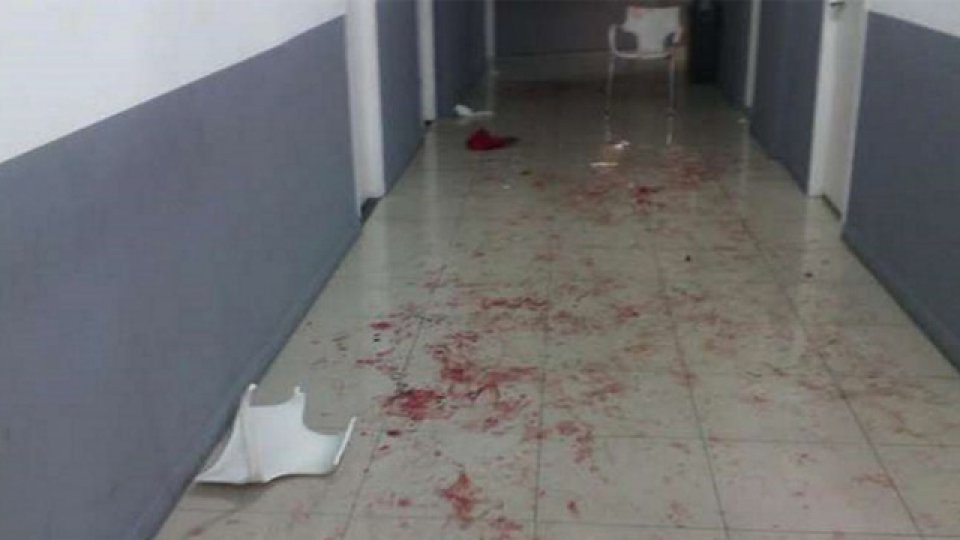 Lamentable: la discusi&oacute;n en la Comuna 4 termin&oacute; a los sillazos y trompadas.