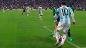 Tremendo: El caño de Lionel Messi al arquero boliviano