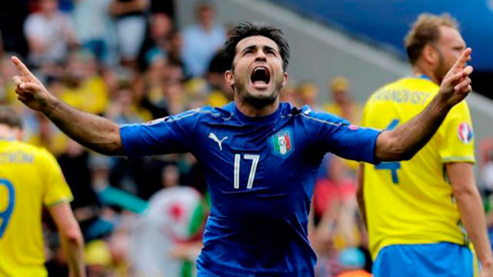 Italia derrotó a Suecia y se clasificó a octavos.