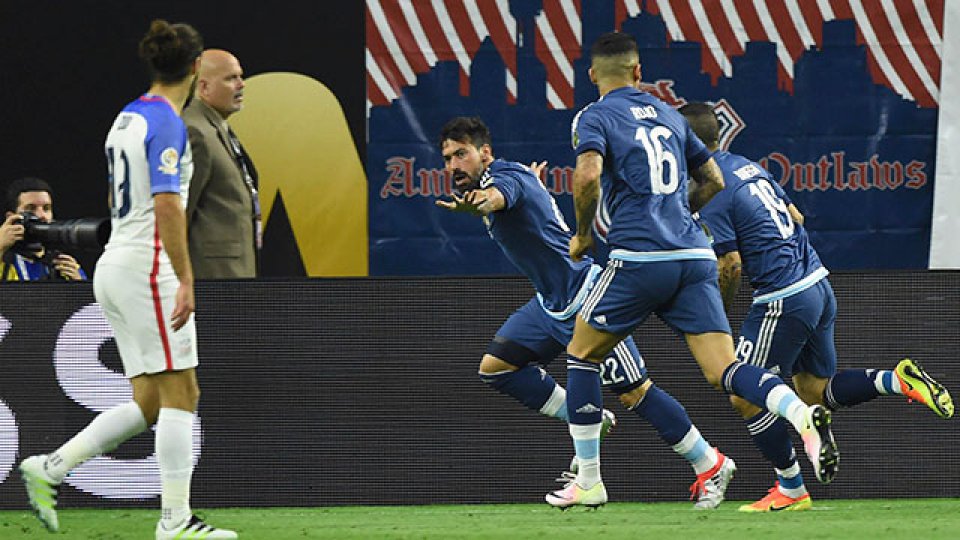 Lavezzi abrió el camino para la victoria de la Selección.