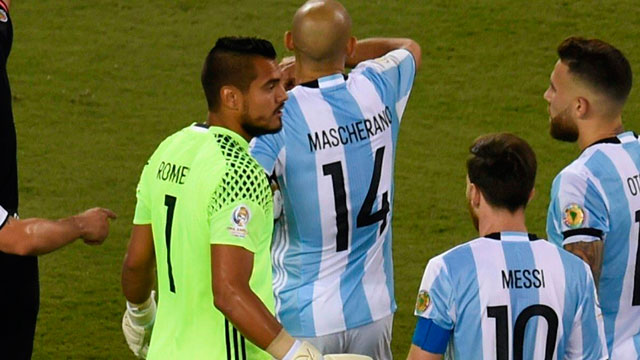 El arquero de la Selección se refirió a la sorpresiva renuncia de Messi.