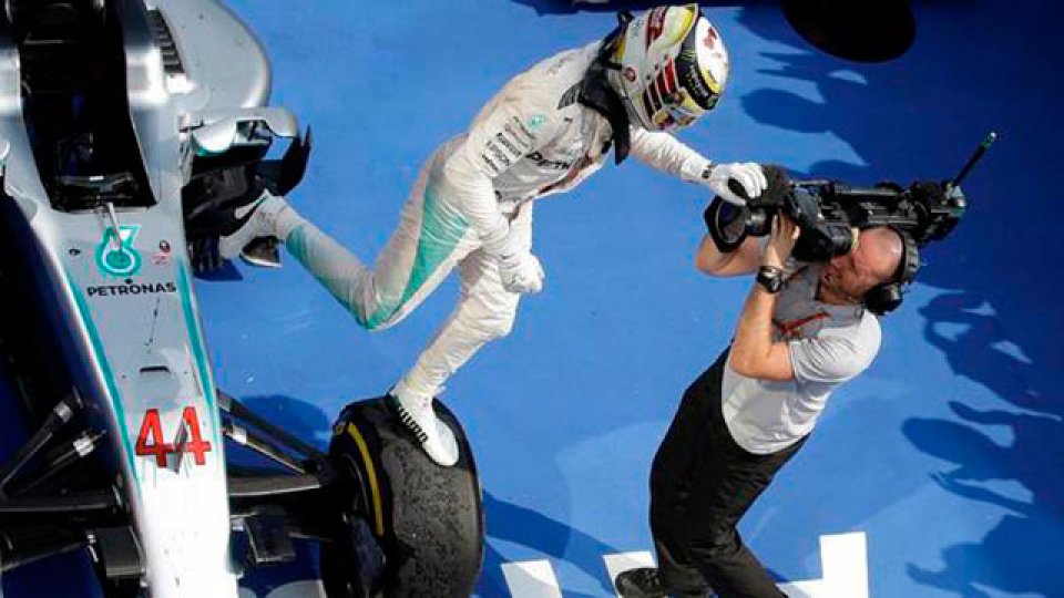 Hamilton logró su quinta victoria del año.