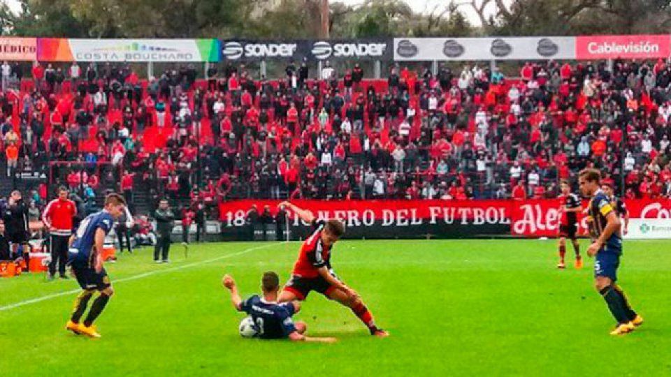 La Lepra y el Canalla no pasaron del empate y definirán en Arroyito.