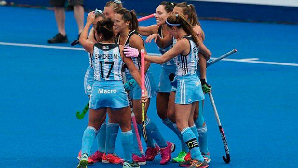 Las Leonas cosecharon tres triunfos, un empate y una caída ante Nueva Zelanda.