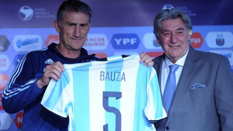 Armando Pérez respaldó a Bauza.