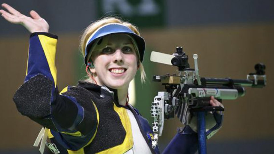 La estadounidense de 19 años conquistó la primera medalla dorada del evento.