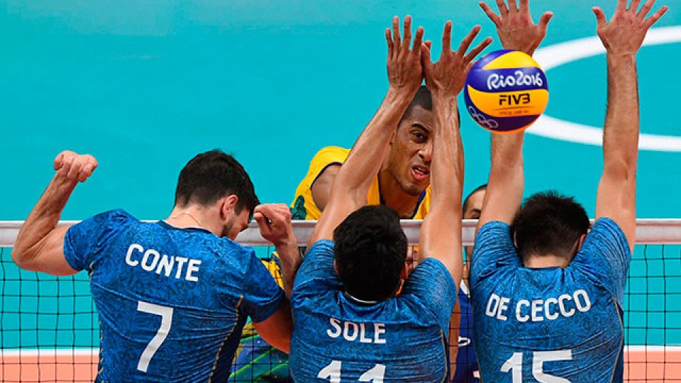 El v&oacute;ley no pudo contener la potencia de un gigante.