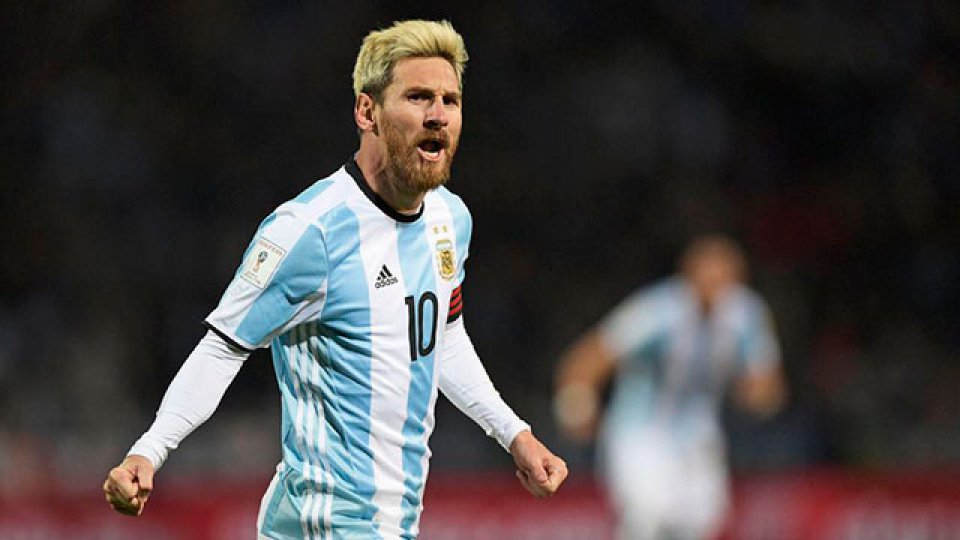 Con gol de Messi, Argentina derrotó a Uruguay.