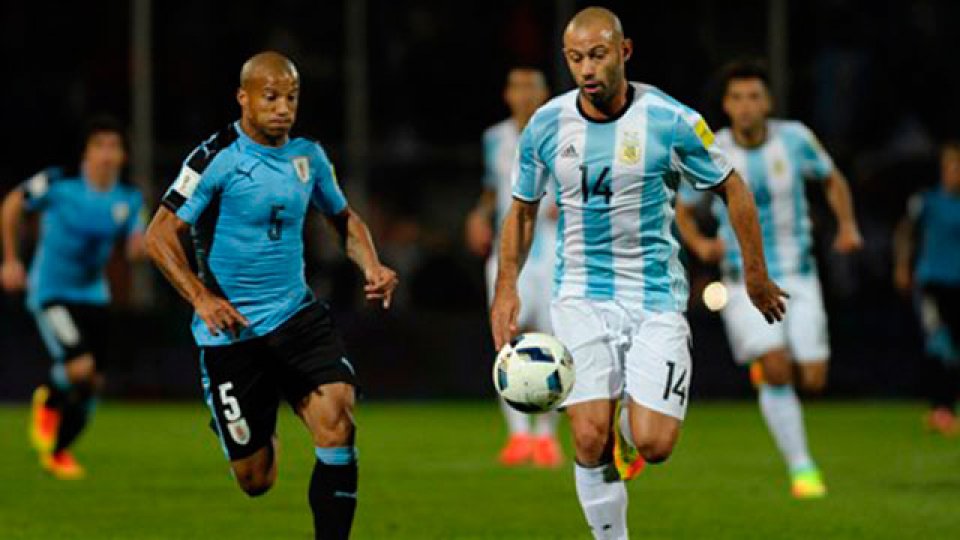 Con gol de La Pulga, la Selección argentina le ganó 1-0 a Uruguay.