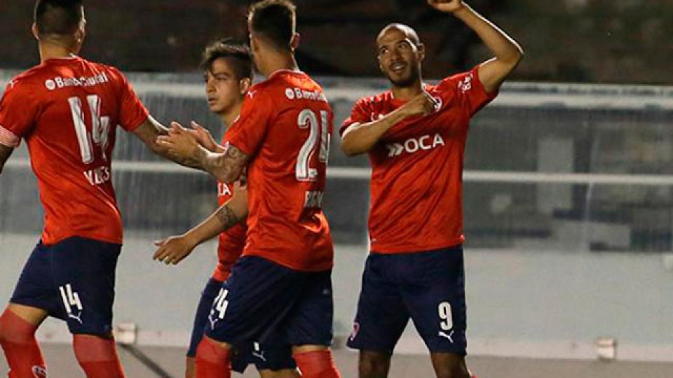 Independiente le ganó a Godoy Cruz y es líder con puntaje ideal.