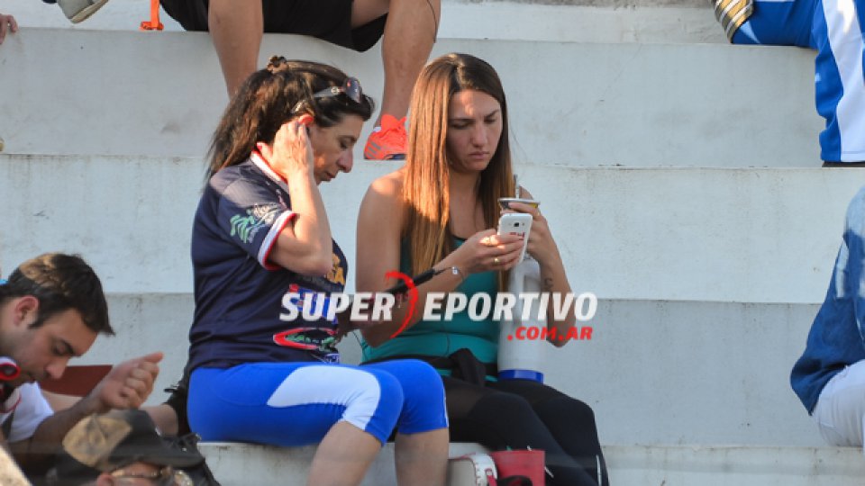 Atl&eacute;tico Paran&aacute; gan&oacute; por primera vez con el respaldo de su gente.