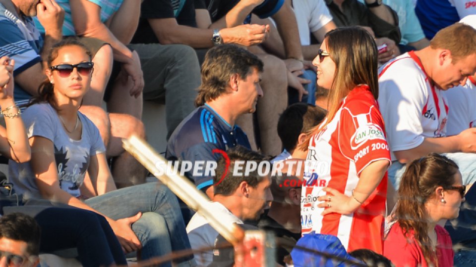 Atl&eacute;tico Paran&aacute; gan&oacute; por primera vez con el respaldo de su gente.