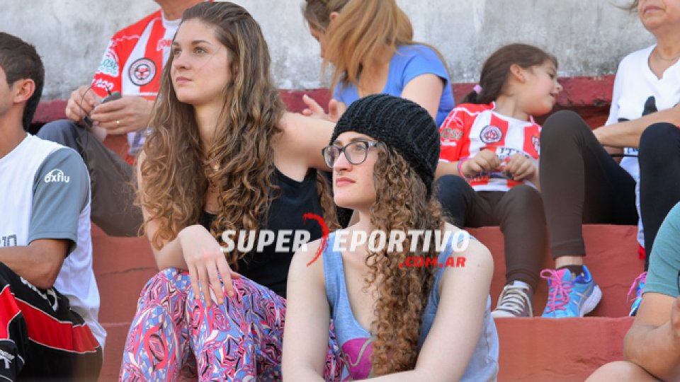 Atl&eacute;tico Paran&aacute; gan&oacute; por primera vez con el respaldo de su gente.