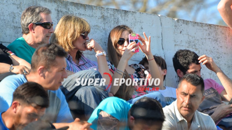 Atl&eacute;tico Paran&aacute; gan&oacute; por primera vez con el respaldo de su gente.