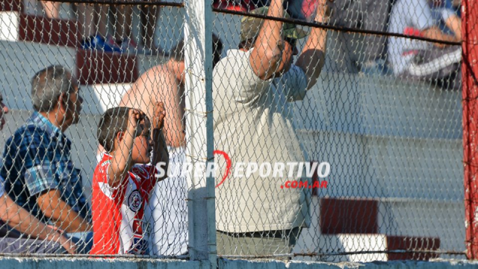 Atl&eacute;tico Paran&aacute; gan&oacute; por primera vez con el respaldo de su gente.