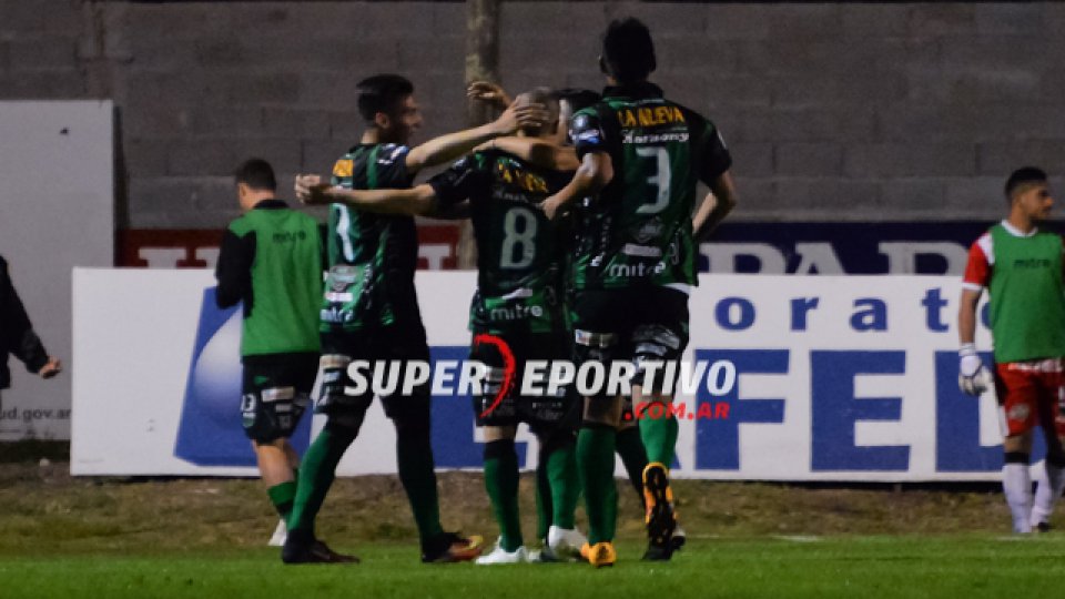 El Decano mereció más pero solo logró un punto en su estadio ante Chicago.
