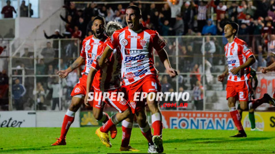El Decano mereció más pero solo logró un punto en su estadio ante Chicago.