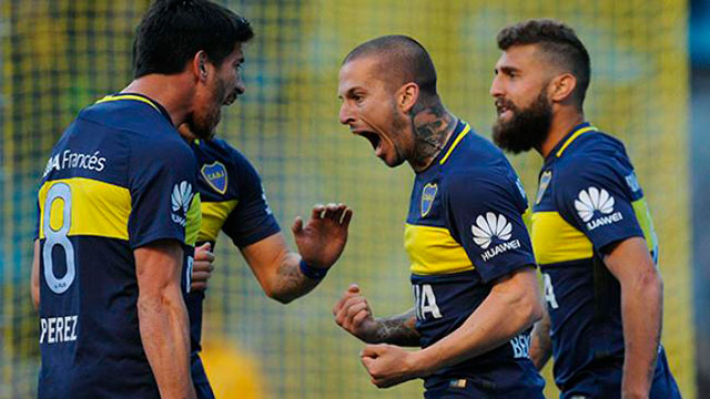 Boca recibe a Independiente y está obligado a ganar para seguir en la punta.