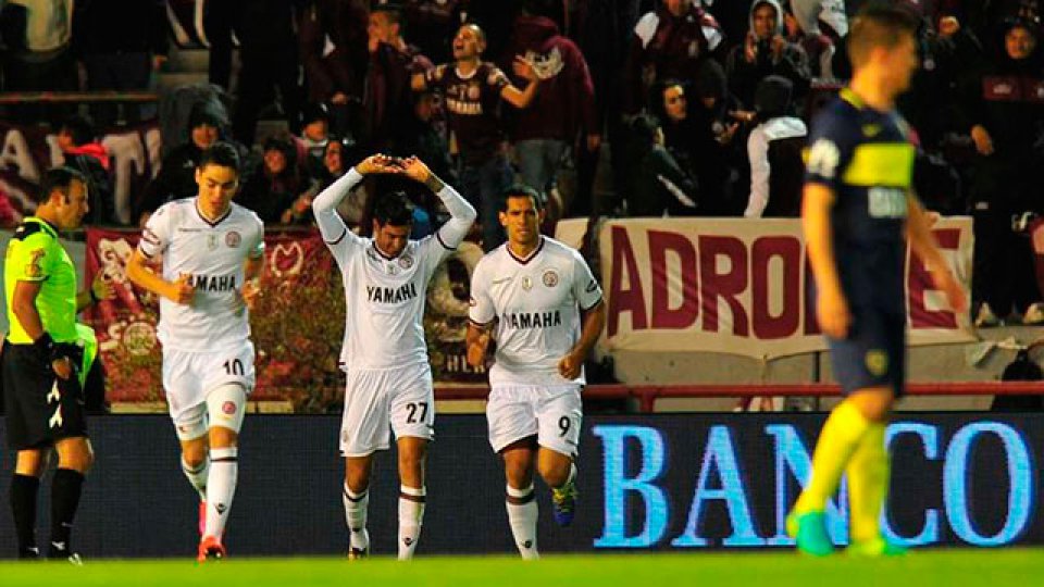 Boca pasó a Lanús por penales y avanza.