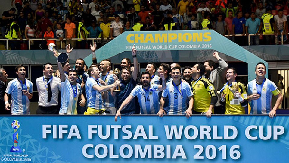 El elenco de Giustozzi logró el primer tíitulo mundial para Argentina en Futsal.