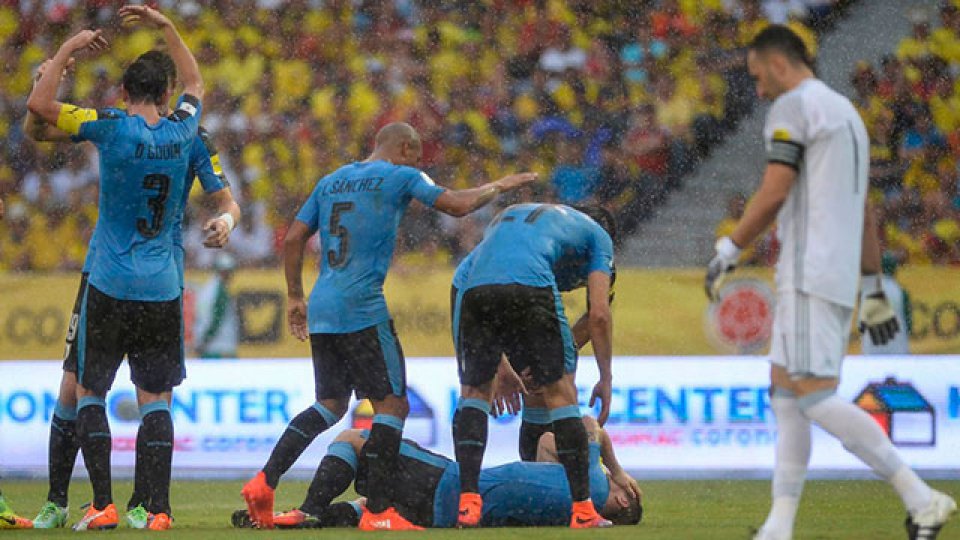 Uruguay recibe a Ecuador y va por la punta de las Eliminatorias.